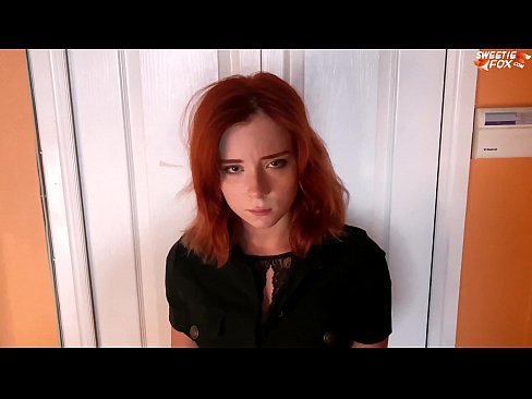 ❤️ Gwardja tas-Sigurtà Ikkastigat lil Pretty Woman għal Serq ta' Ħanut - Cum F'Ħalq Video tal-ħakk fil-porn mt.redpornpictures.ru ❌❤