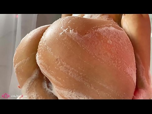 ❤️ Brunette Masturbates Pussy b'vibratur għal orga intens fid-doċċa Video tal-ħakk fil-porn mt.redpornpictures.ru ❌❤
