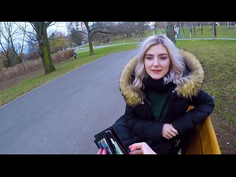 ❤️ Tibla kum sħun ta' barrani għall-flus - blowjob fil-park minn Eva Elfie Video tal-ħakk fil-porn mt.redpornpictures.ru ❌❤